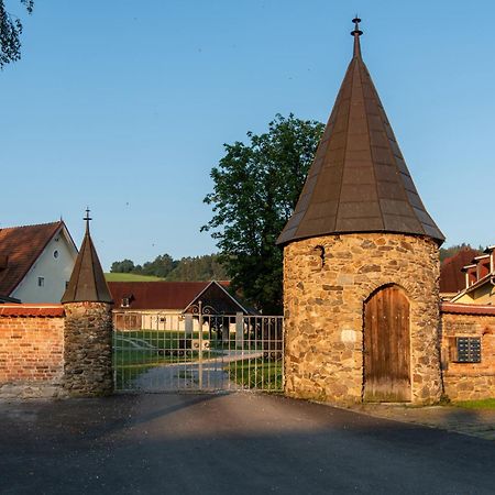La Boheme Lodges And Glamping Vrhavec Екстериор снимка